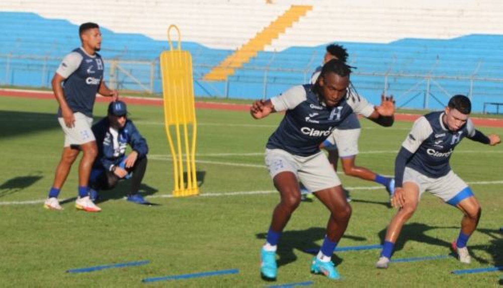 Honduras Entrena Desmotivada Previo Al Juego Ante El Salvador En San