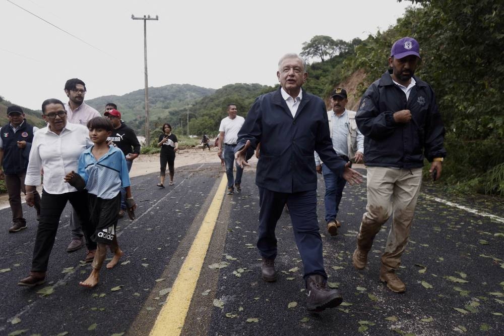 Al Menos Muertos Y Cuatro Desaparecidos Por El Azote Del Hurac N