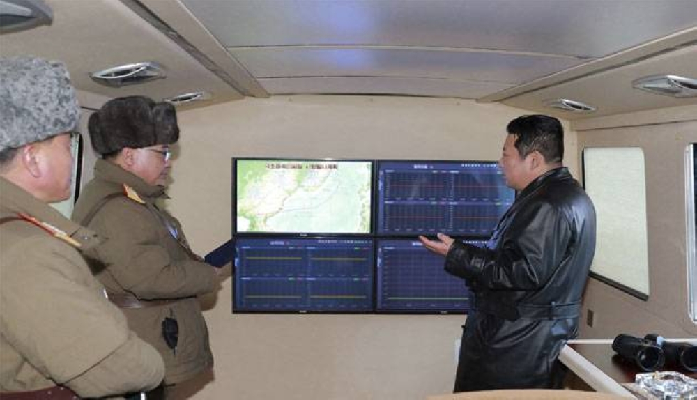Cortesía AFP / King Jon Un, lider de Corea del Norte supervisó el lanzamiento del segundo Misíl el martes 11 de enero