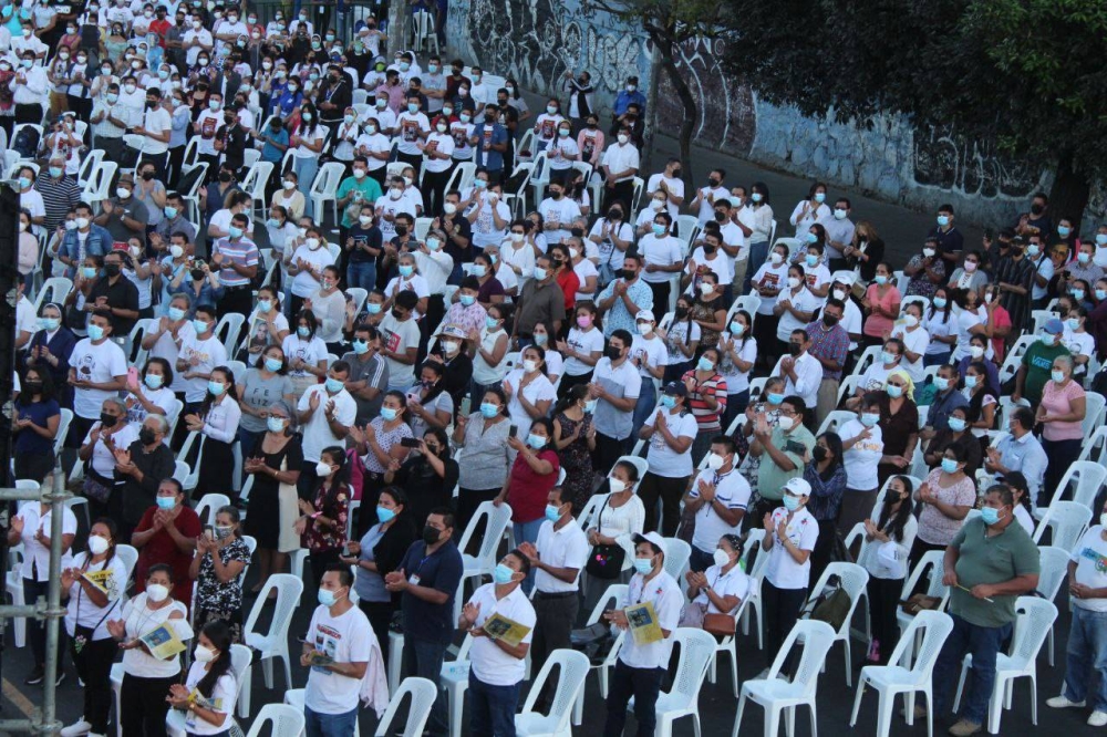 Más de 6,000 personas asistieron a la ceremonia de beatificación, según la Iglesia Católica. / Óscar Machón.