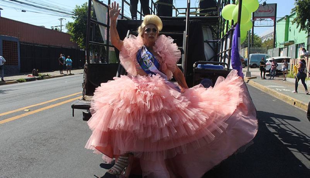 Lady Drag participó  en la marcha del Día Internacional de la Mujer.