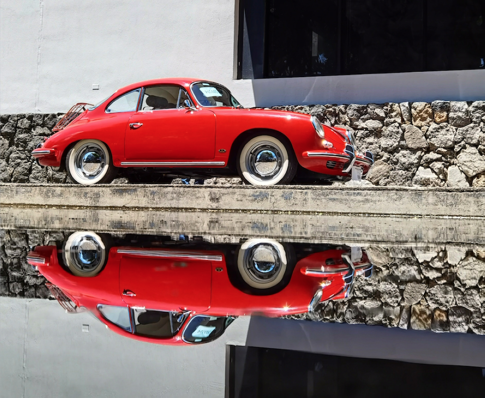 En la exposición se encontraban modelos con más de cinco décadas de fabricación, como el Porsche 356B Coupe, de 1963./DEM