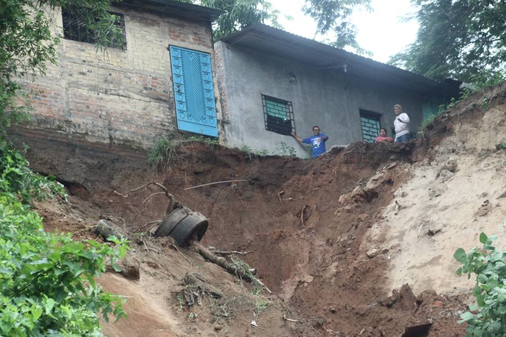 Derrumbe en la colonia Saprisa de Ciudad Delgado. / Gabriel Aquino. 