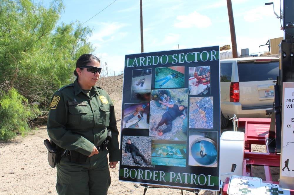 Durante el año fiscal 2022 han muerto 51 personas en el paso a Laredo: 29 mexicanos, 5 guatemaltecos, 1 salvadoreño. El resto no fue identificado. YM