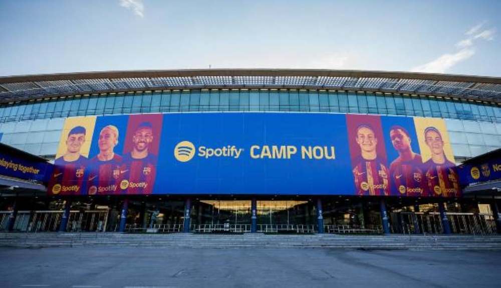 Nuevo patrocinador del Barcelona ya se puede ver en la fachada del Camp