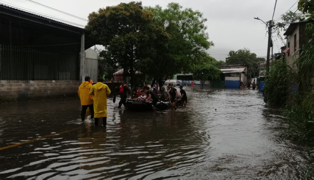 Inundación Santa Lucía. Cortesía de Comando de Salvamento 2