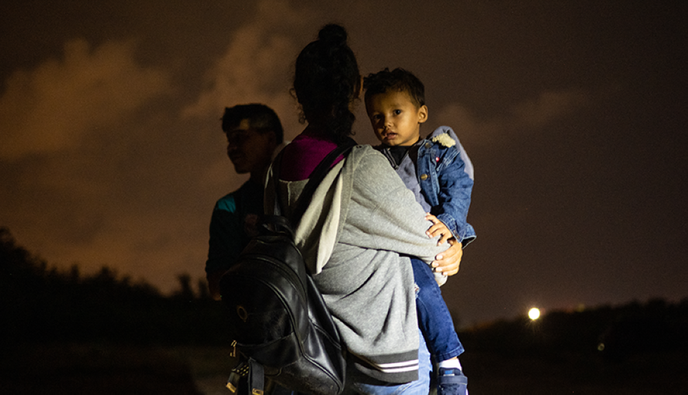 Grupos familiares de Centroamérica llegan a la frontera sur de EEUU.AFP