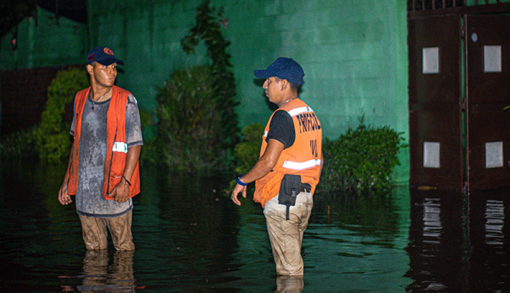 Lluvias Dejan Un Muerto Inundaciones Severas Y Obligan A Nuevas