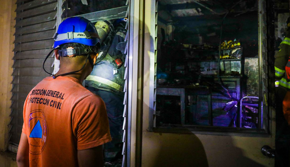 Incendio Destruye Casa En La Colonia San Benito - Diario El Mundo