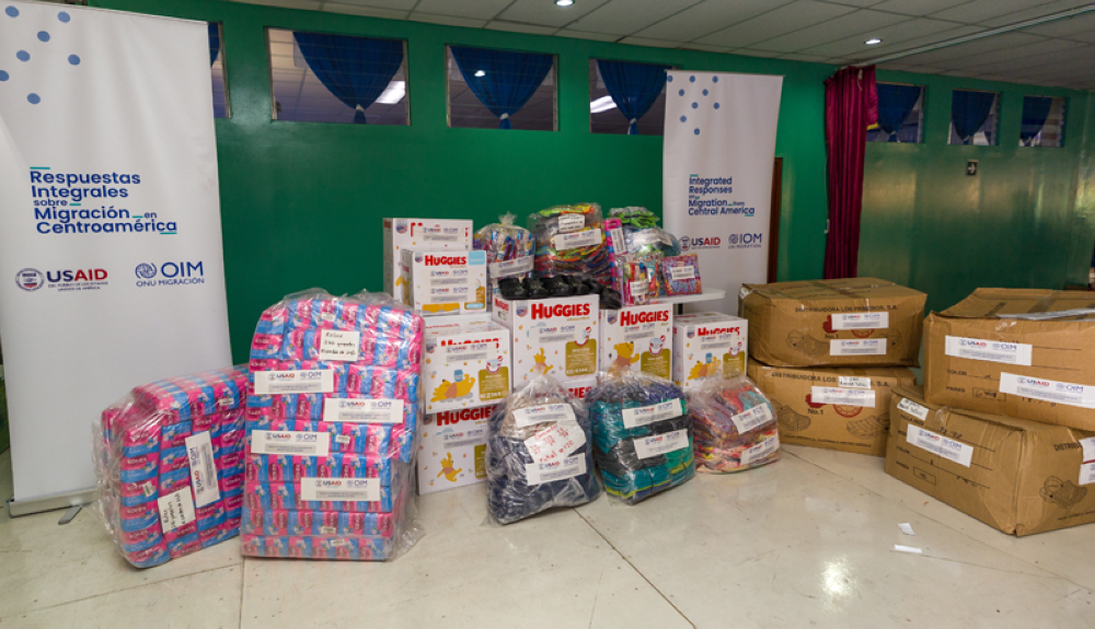 Donativos realizados para familias afectadas por tormenta Julia.