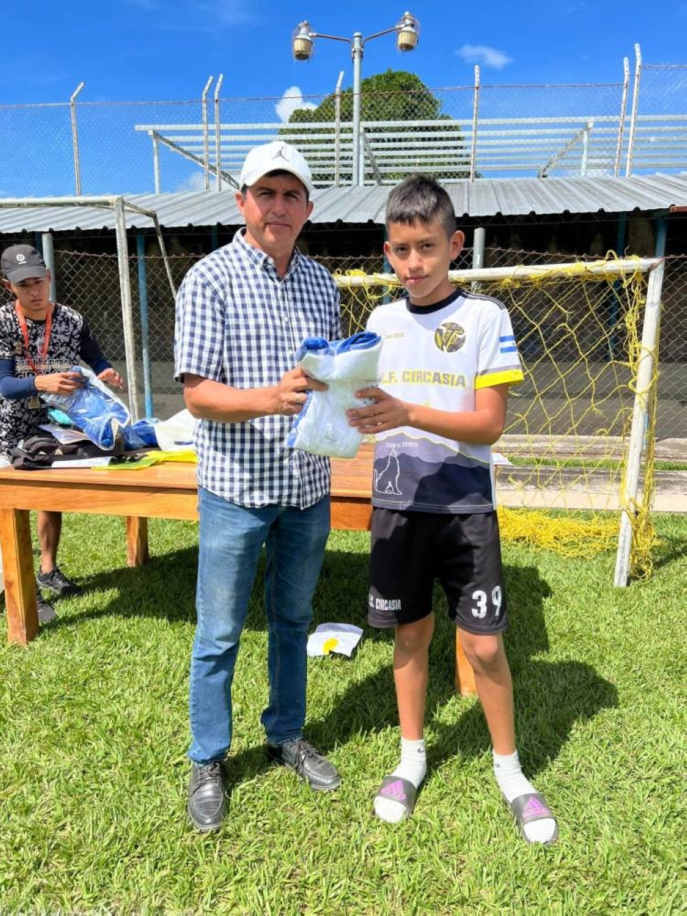 Esteban Valladares viajó a España para participar en el Primer Campus Internacional de La Liga Valores y Oportunidades / Escuela de Fútbol Circasia