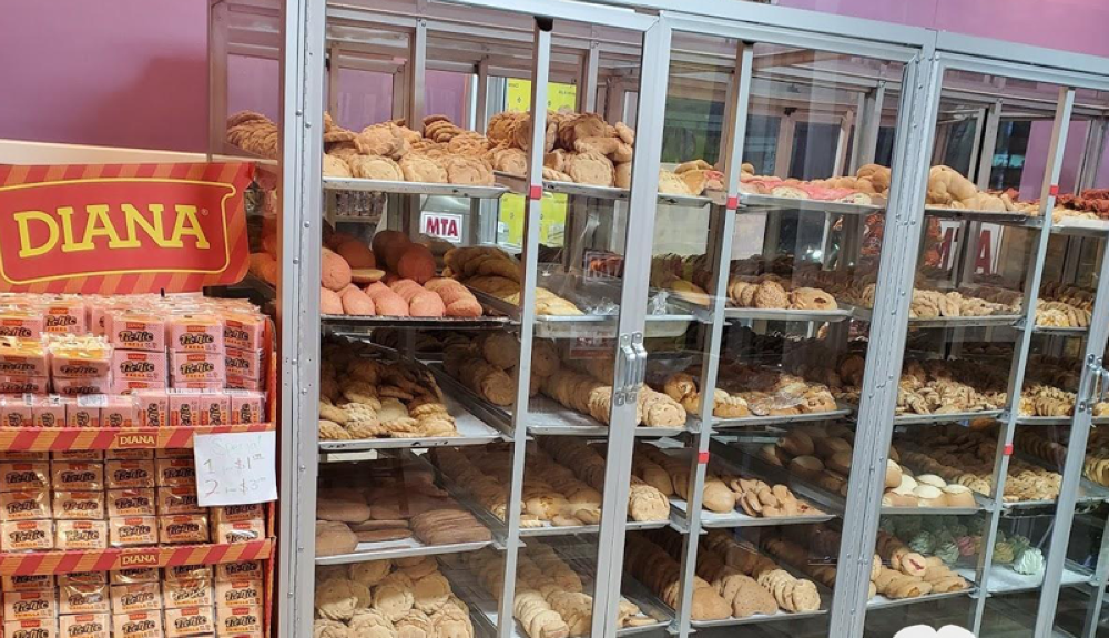 Pan y galletas salvadoreñas que vende “El Mana's Bakery” . Imagen cortesía. 