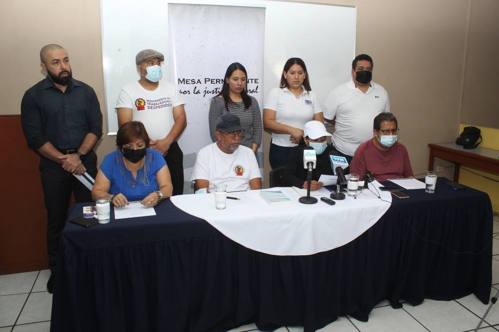 Conferencia de prensa de la Mesa Permanente por la Justicia Laboral. Foto / Emerson Del Cid.
