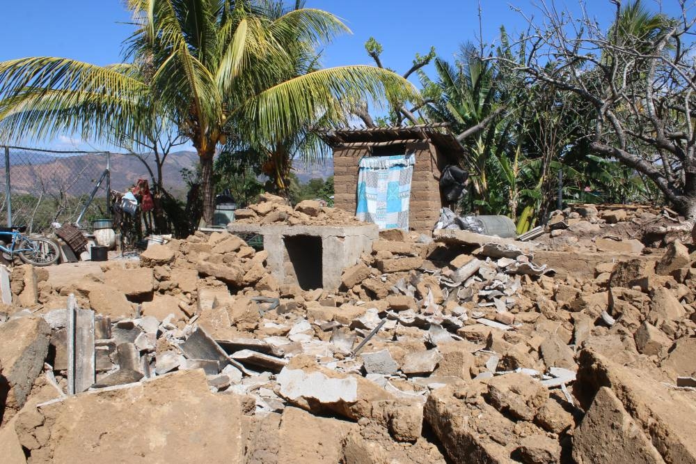 Centenares de familias perdieron sus viviendas debido al sismo de 5.1 que golpeó la zona.