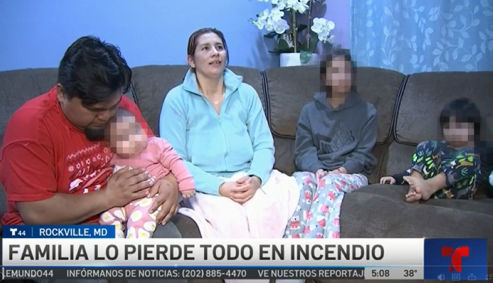 Familia salvadoreña que perdió todo a causa del incendio / Cortesía Telemundo. 