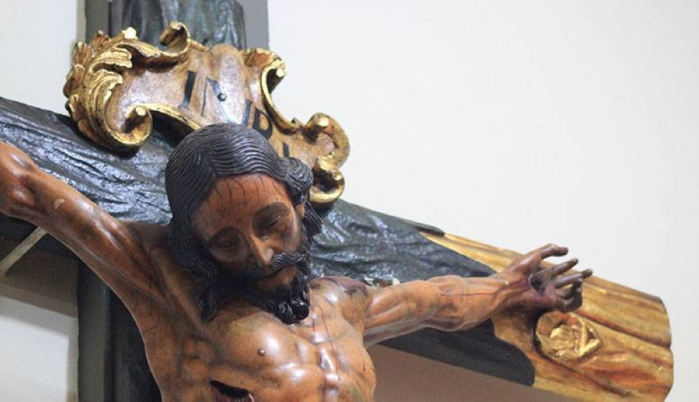 El crucifijo más antiguo de la iglesia El Calvario data de 1660, según el párroco. / Gabriel Aquino