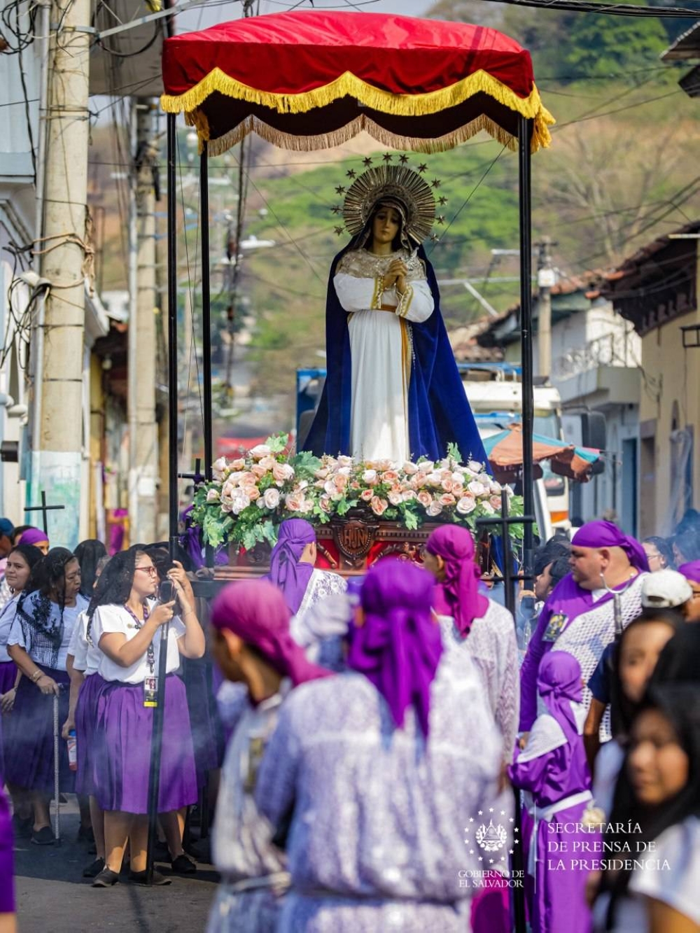 Feligresia católica en Sonsonate. / Cortesía SDP