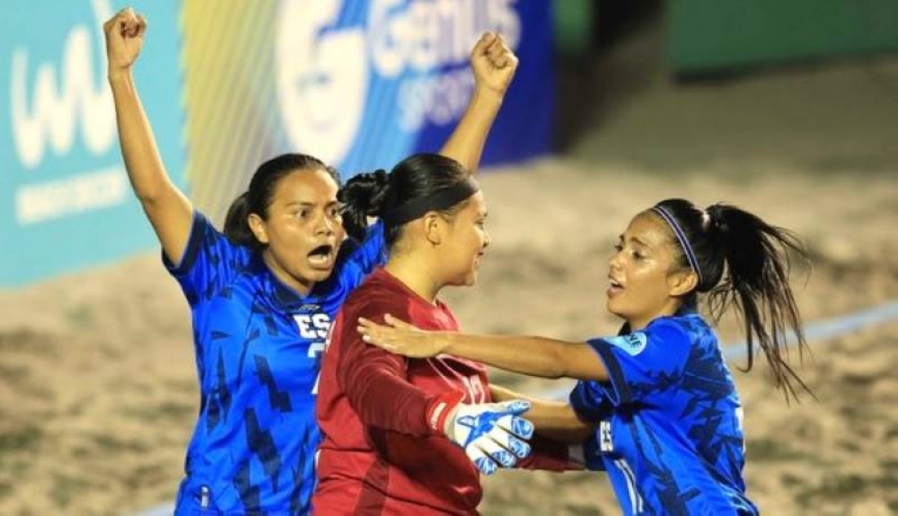 Selecta femenina de playa remonta y es campeón de las eliminatorias a