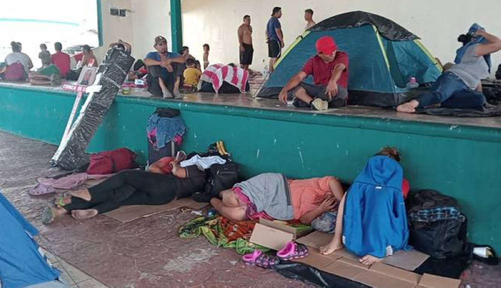 Migrantes Duermen En Parques Ante La Búsqueda De Permisos Transitorios En México Diario El Mundo 9922