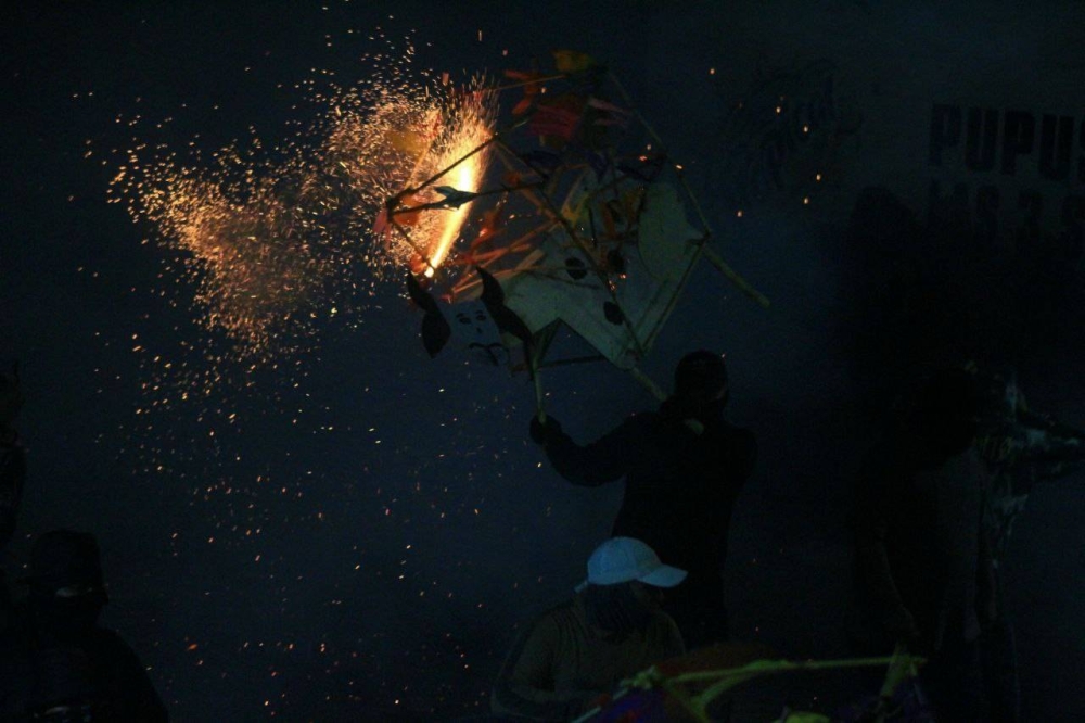 Realizaron quema de toritos con pirotecnia, como usulamente celebran las fiestas patronales de San Marcos. / Gabriel Aquino.