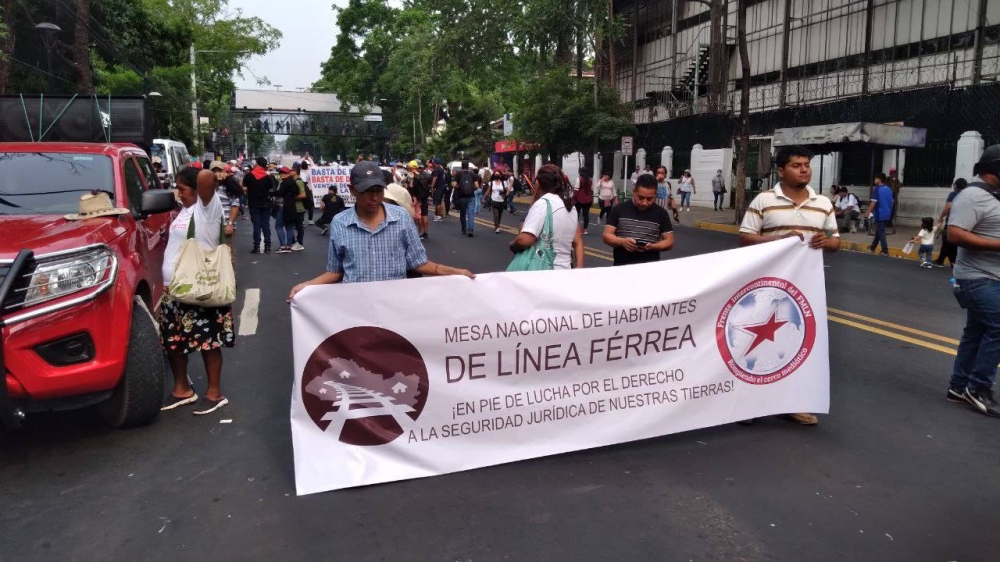 Habitantes de la línea férrea se manifestaron por el derecho a la propiedad. / Susana Peñate.