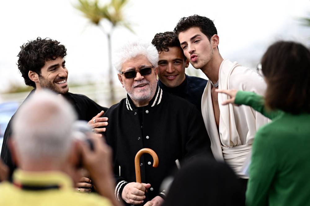 Pedro también estuvo bien acompañado del actor portugués José Condessa y los españoles Jason Fernández y Manu Ríos. / Fotos: AFP