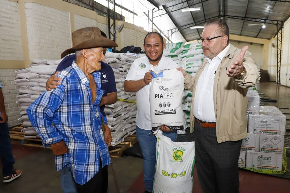 El MAG inicia entrega de más de 100,000 paquetes agrícolas en la zona