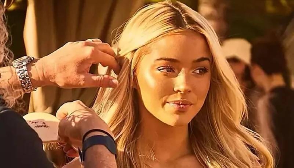 LSU Gymnastics Star Olivia Dunne Stuns in Sports Illustrated Swimsuit Shoot