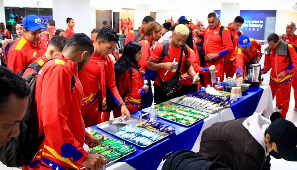 Los atletas de Venezuela llegaron al aeropuerto Oscar Romero. / DEM