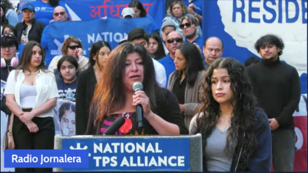 Cristina y Crista Ramos, demandante en el proceso contra la terminación del TPS en la administración Trump, antes de la audiencia de hoy. / Alianza por el TPS, imagen de video.