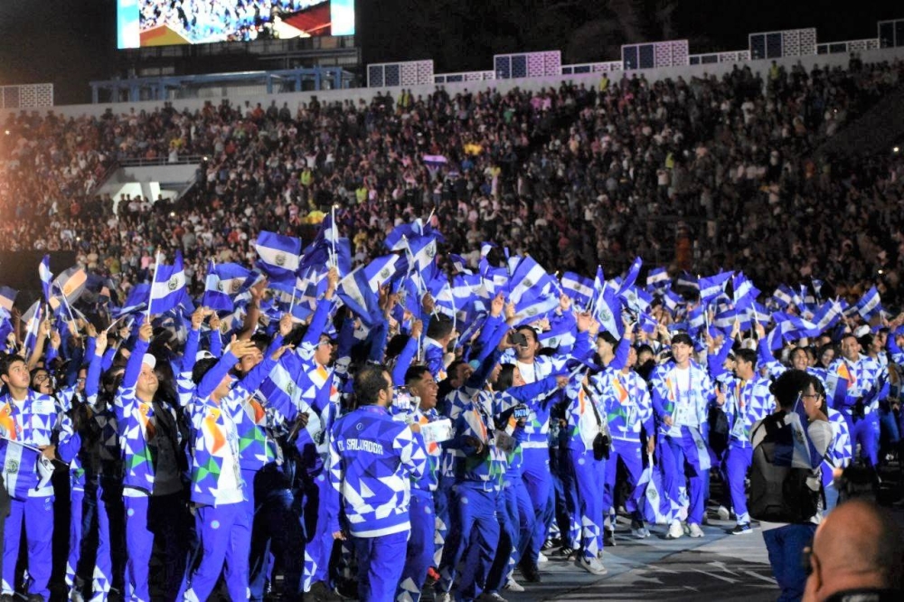 La delegación de atletas salvadoreños / Foto de Emerson Del Cid.