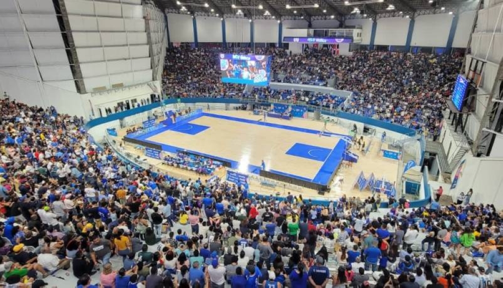 El Salvador ante Cuba en baloncesto tuvo récord de asistencia en San