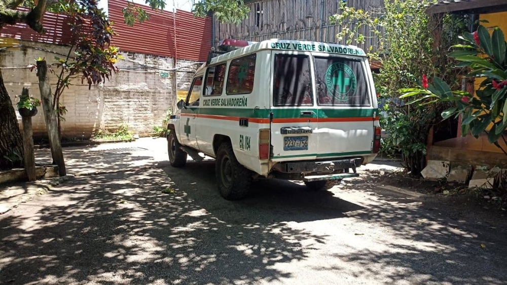 Elementos de Cruz Verde llegaron al lugar de los hechos.