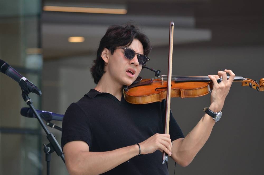 El joven artista Diego Orantes entretuvo al público durante una hora. / Foto: Lisbeth Ayala