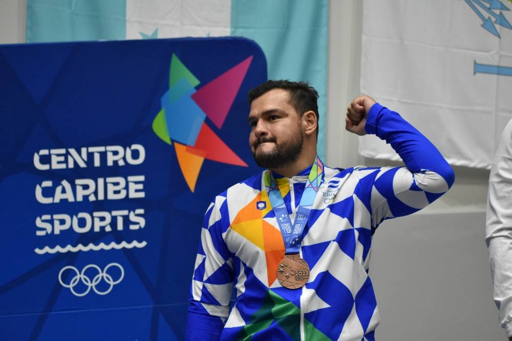 Juan Turcios ganó la segunda medalla de Bronce para El Salvador en la categoría -100 kg tras vencer al dominicano Ariel Lorenzo en Judo. / Emerson Del Cid