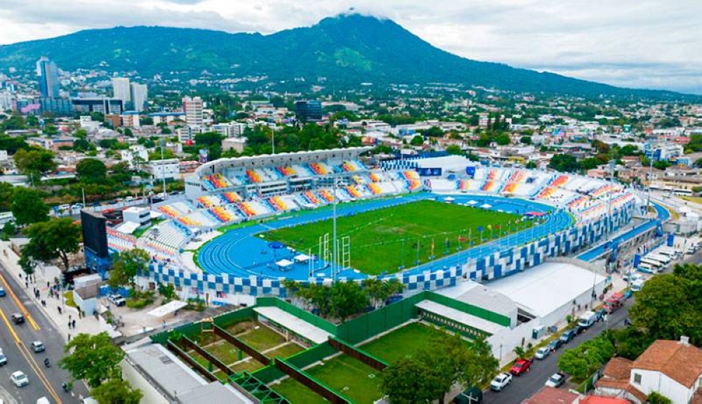 El estadio Jorge “Mágico” González vivió atletismo en los Juegos 2023.