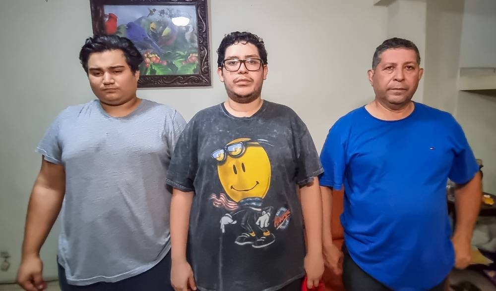 Héctor Hugo Guzmán Martínez, Héctor Hugo Guzmán Gomez y Diego Vladimir Medina Zometa, capturados por almacenar y vender droga. / Cortesía.