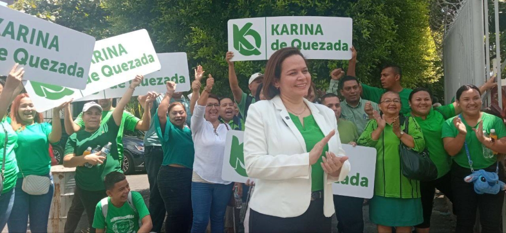 Karina de Zavaleta fue presentada como precandidata a diputada por San Salvador. / Verónica Crespín.