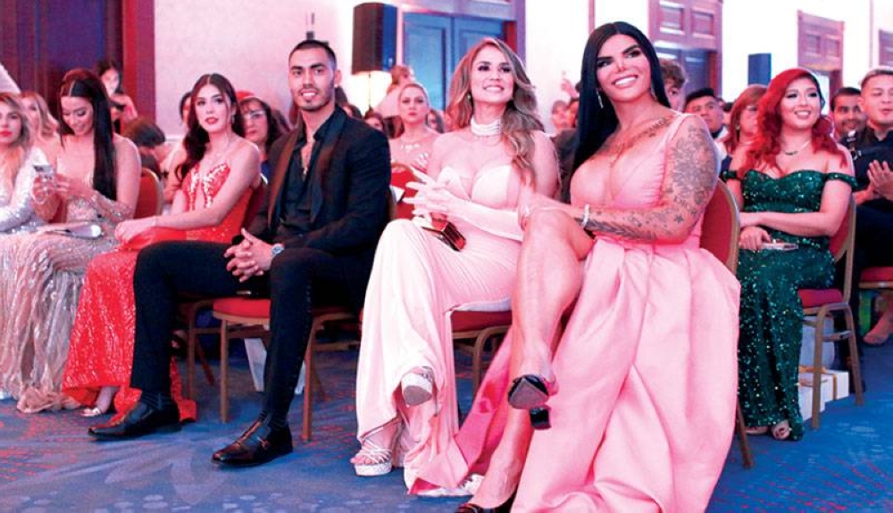 Paola Ayala, Andrés Arias, Ligia Roca y René Valdivieso en el front-row. /F.V.