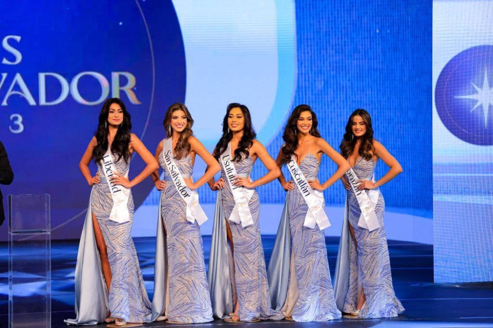 Las cinco finalistas, simplemente fabulosas. / Foto: Reinado de El Salvador