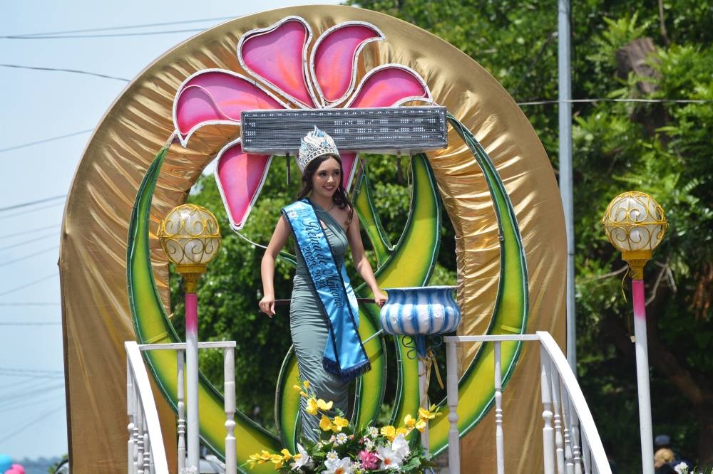 Ángela Acosta, nueva reina de las fiestas de Mejicanos. Lisbeth Ayala.