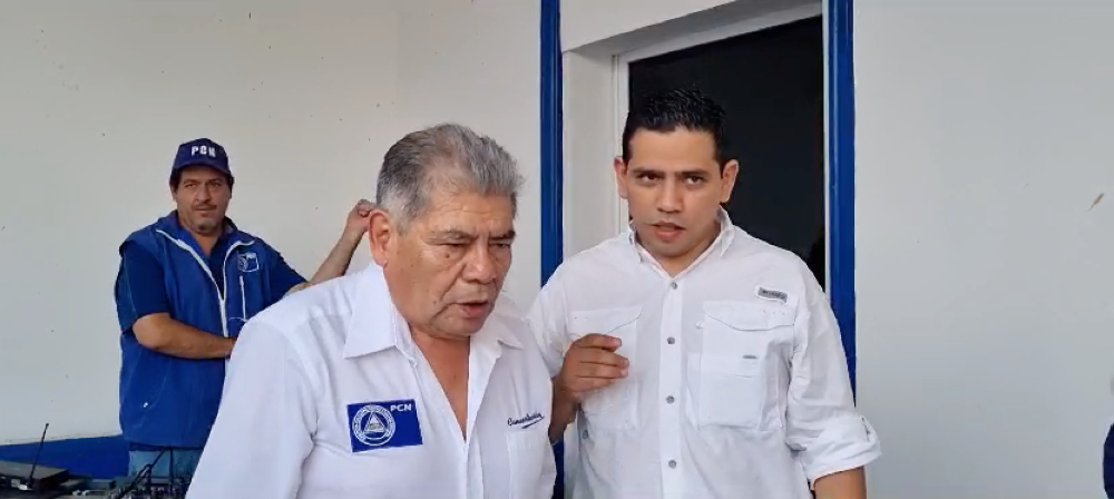 Raúl Beltrán Bonilla, candidato a diputado por San Salvador, y Guillermo Portillo, de Poder Ciudadano. / PCN