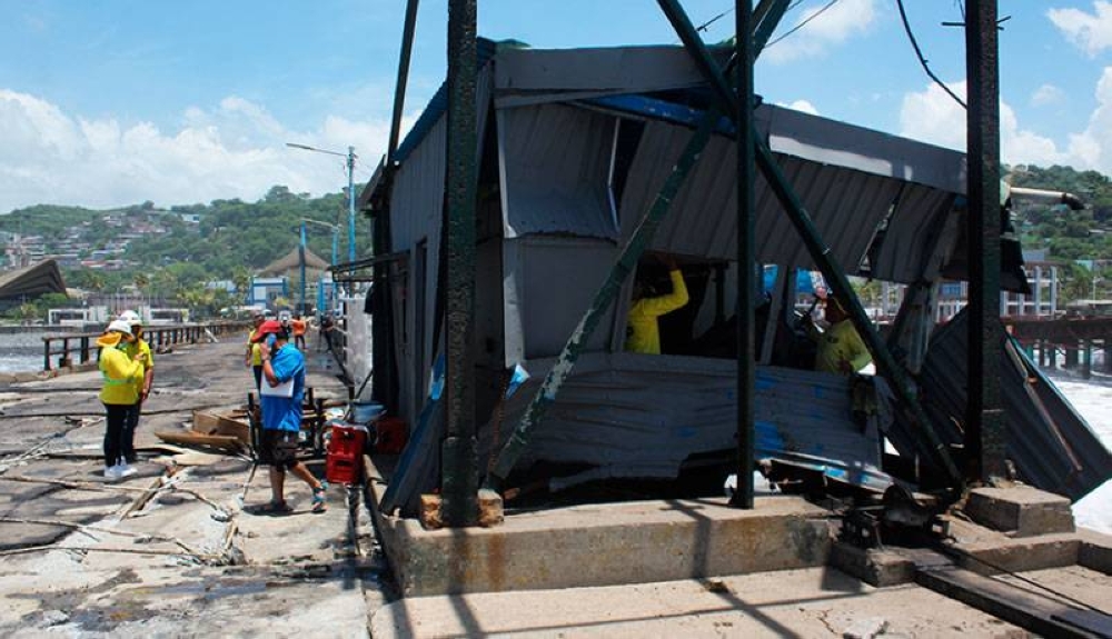 Se calcula que 560 personas son afectadas con los daños en el muelle. /Emerson del Cid