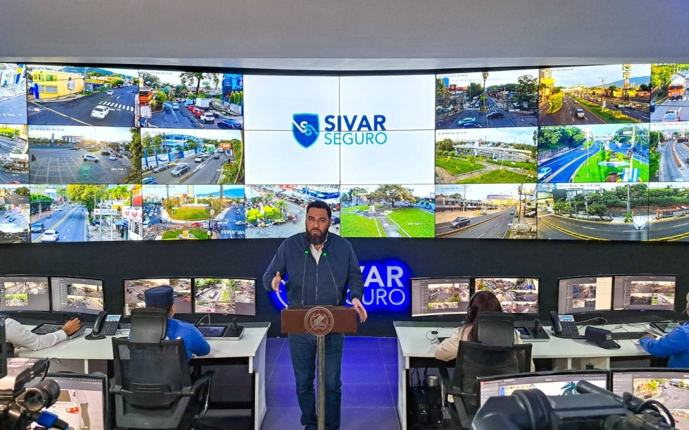 El alcalde Mario Durán afirmó que ampliarán la cobertura de videovigilancia. /Cortesía.
