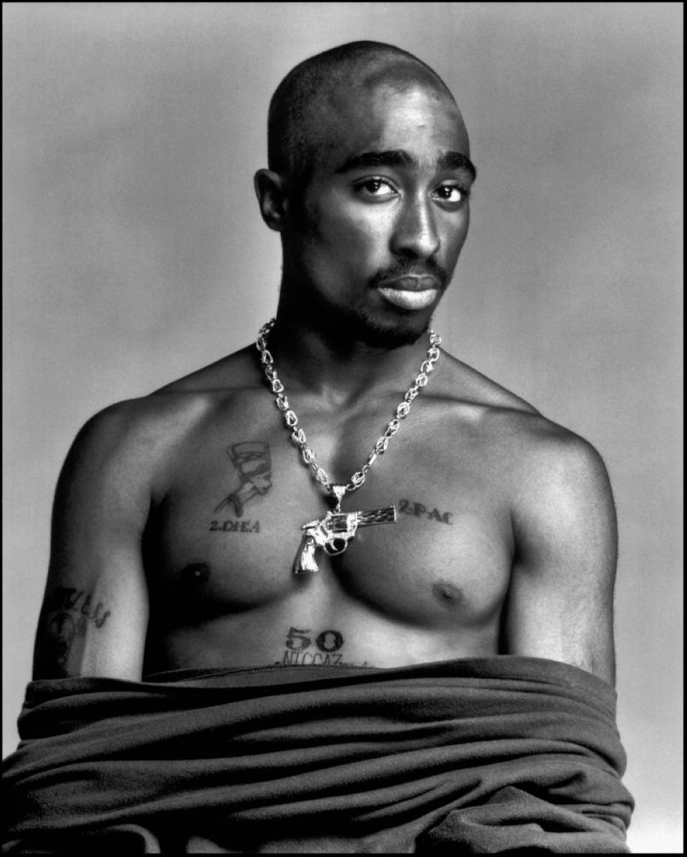 Tupac Shakur denunciaba en sus letras problemas sociales de la época.