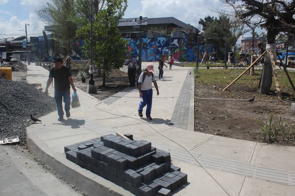 La Plaza Norte es una zona construida desde cero, donde se incluyeron pasos peatonales, bancas, luminarias y zonas verdes./Emerson Del Cid