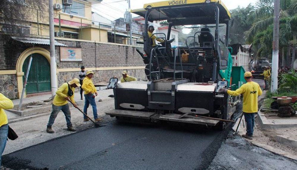 Parte de la 6a 10a calle Poniente ya es pavimentada. / Emerson Del Cid. 