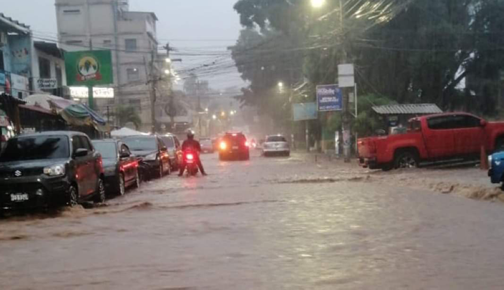 Fuertes aguaceros impulsados por Pilar inundaron las calles de Tegucigalpa, Honduras. Cortesía