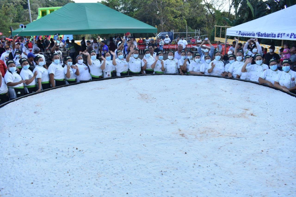 Olocuilta celebra el Día Nacional de la Pupusa con la "revuelta" más