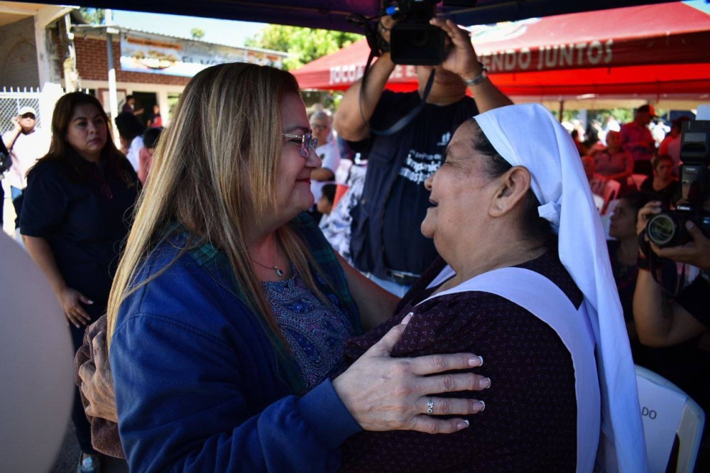 La procuradora para la Denfesa de los Derechos Humanos, Raquel Caballero de Guevara visitó Morazán y expresó que el Estado salvadoreño está en deuda por la masacre del Mozote. / Emerson del Cid.